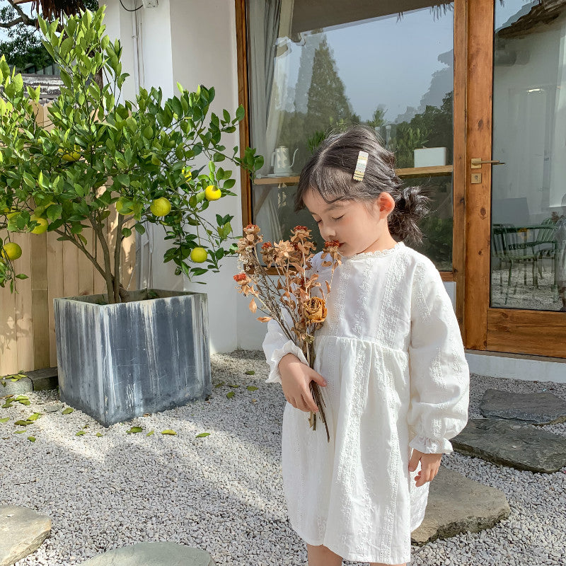 ホワイト刺繍長袖ワンピース