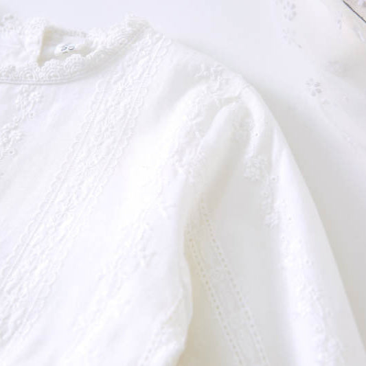 ホワイト刺繍長袖ワンピース