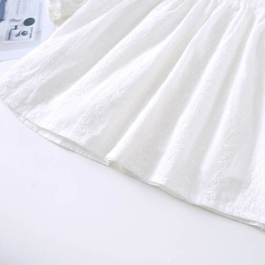 ホワイト刺繍長袖ワンピース