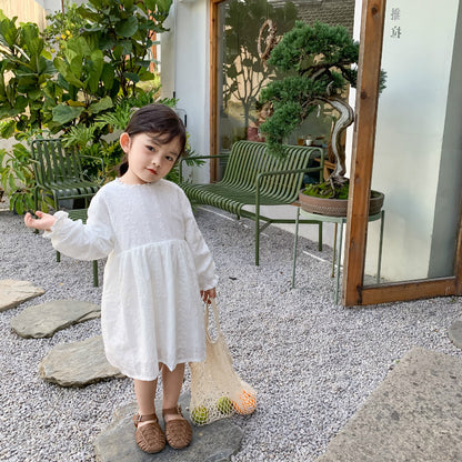 ホワイト刺繍長袖ワンピース