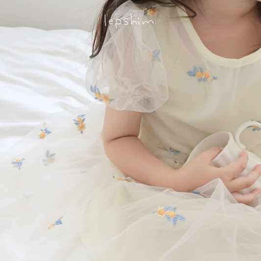 イエロー刺繍お花チュールドレス