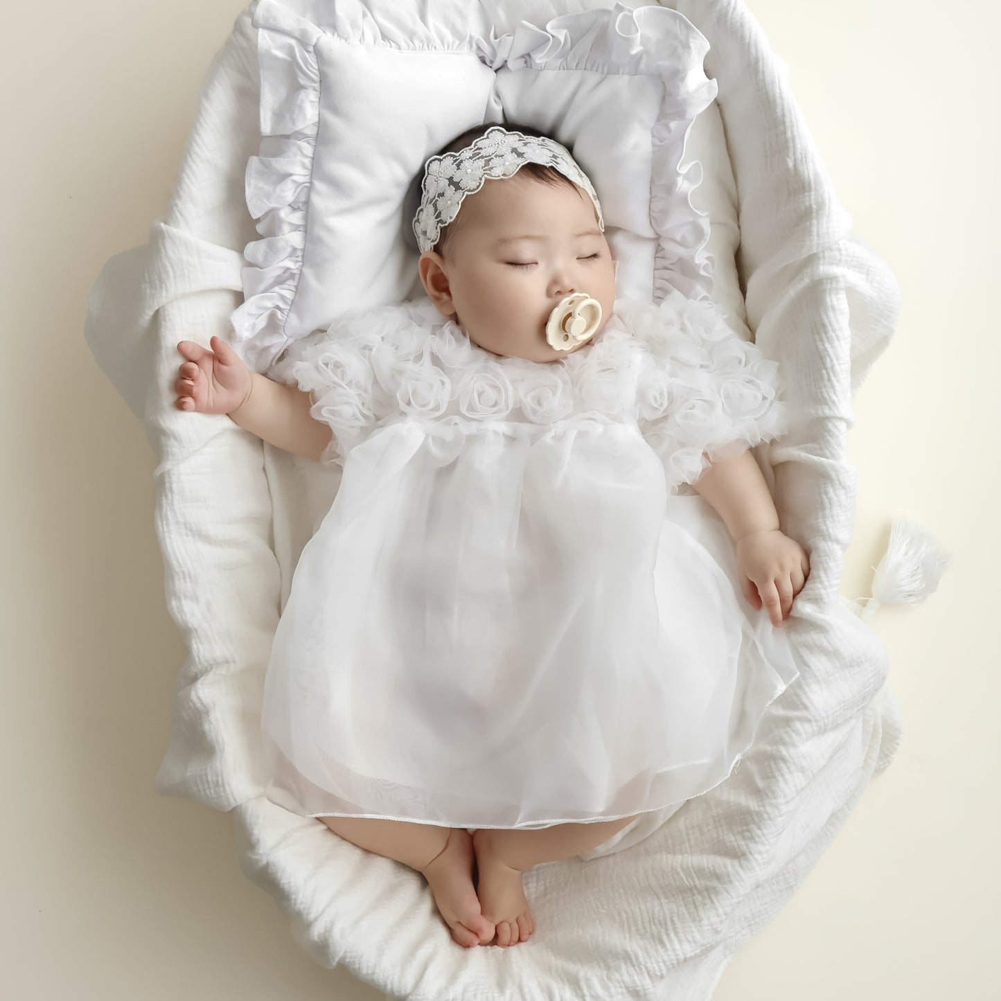 ホワイトローズチュール切り替えワンピース