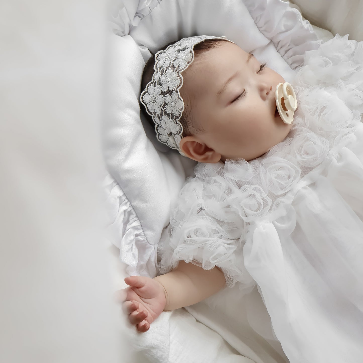 ホワイトローズチュール切り替えワンピース