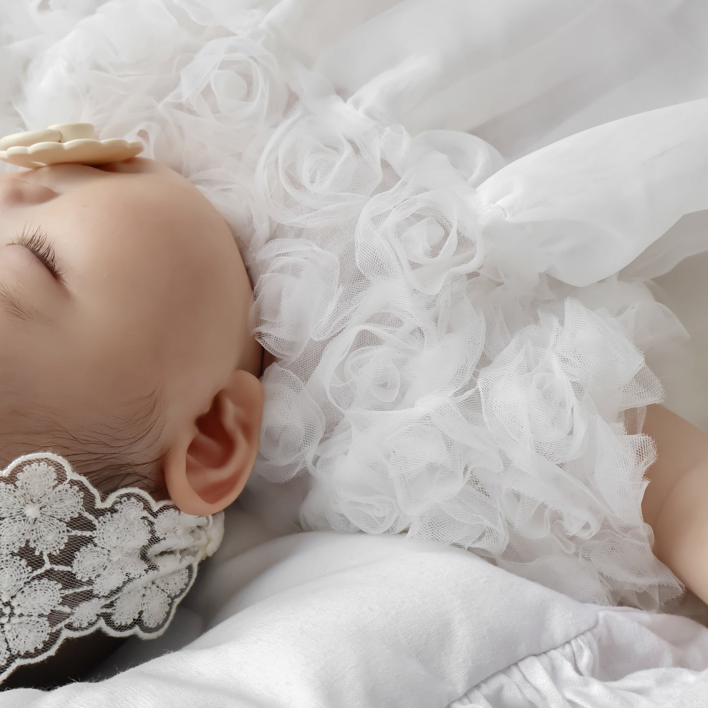 ホワイトローズチュール切り替えワンピース