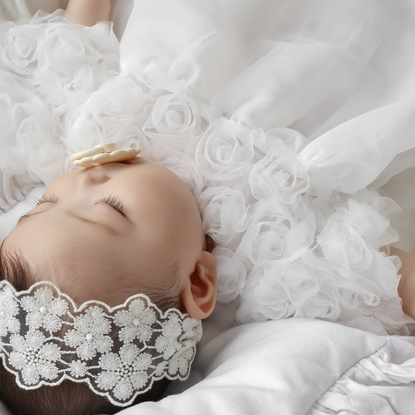 ホワイトローズチュール切り替えワンピース