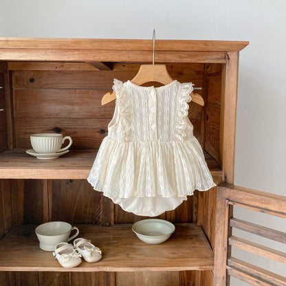 ナチュラル刺繍フリルサマーロンパース