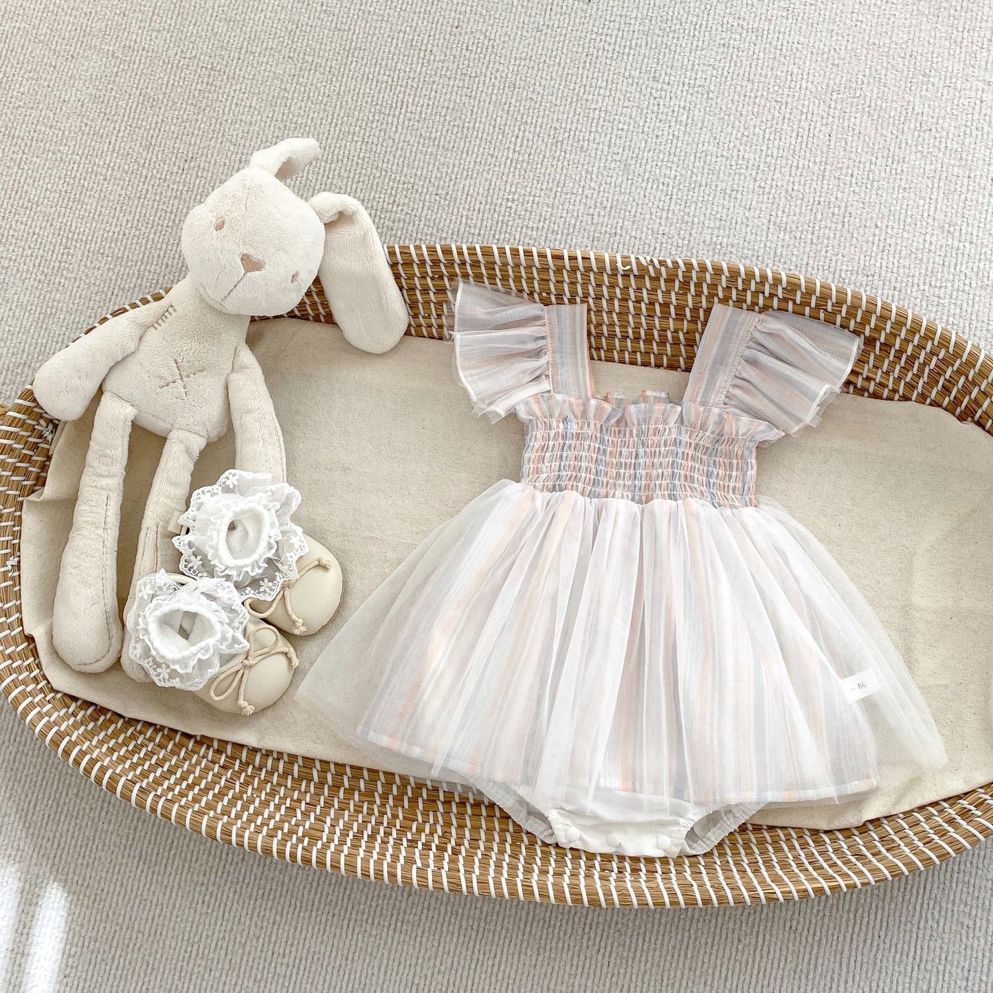 フリルスリーブラブリーチュールロンパース(2color)