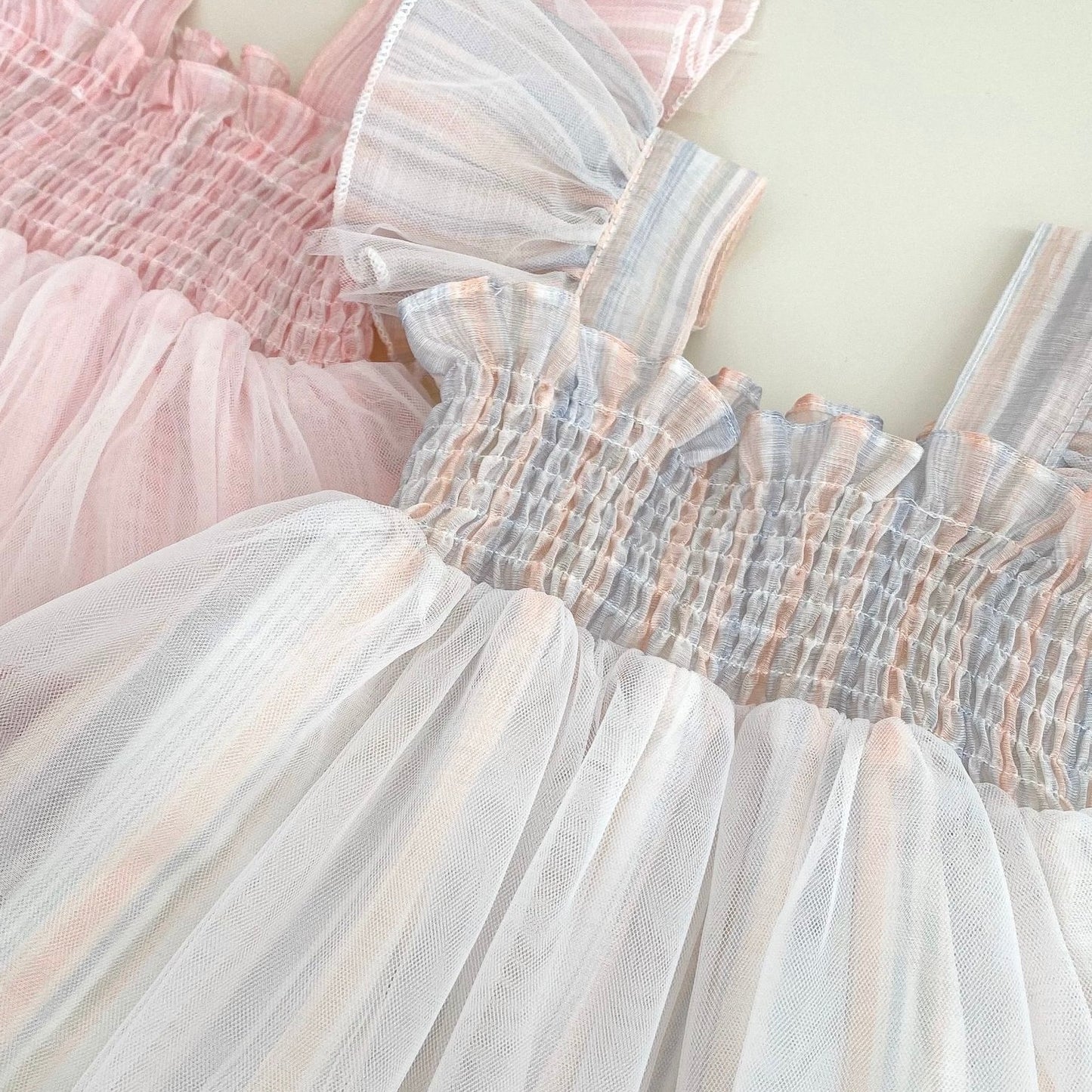 フリルスリーブラブリーチュールロンパース(2color)