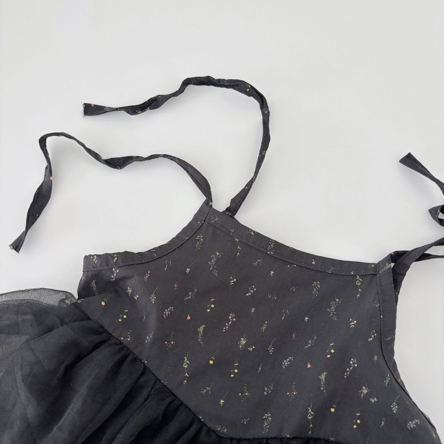 ナチュラルフローラルキャミロンパース