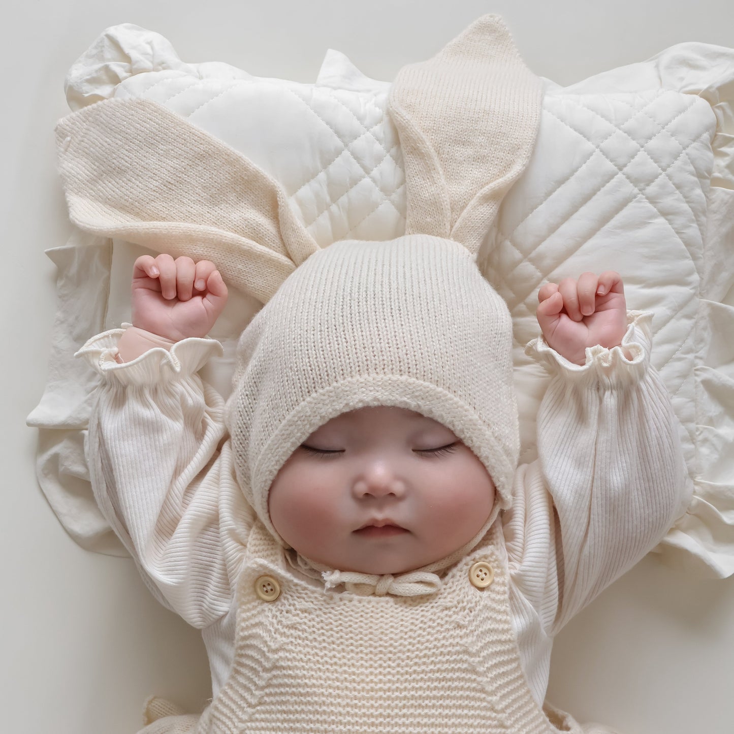 フリルラビットニットセットアップ