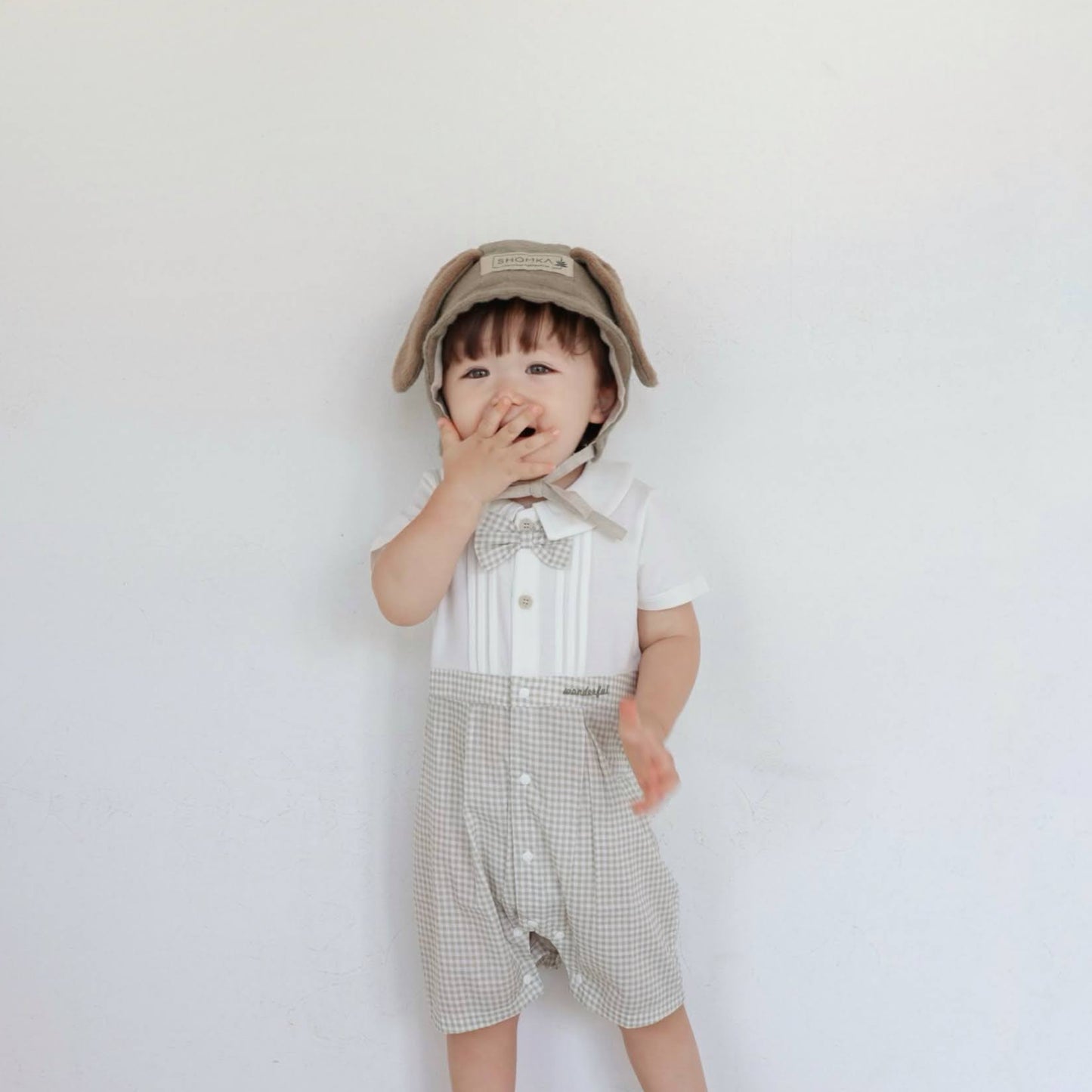 淡色チェックボーイシャツロンパース
