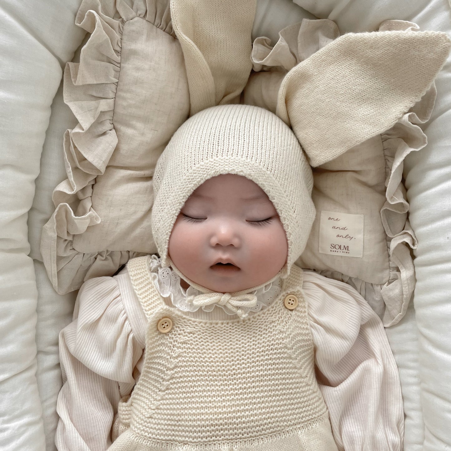 フリルラビットニットセットアップ