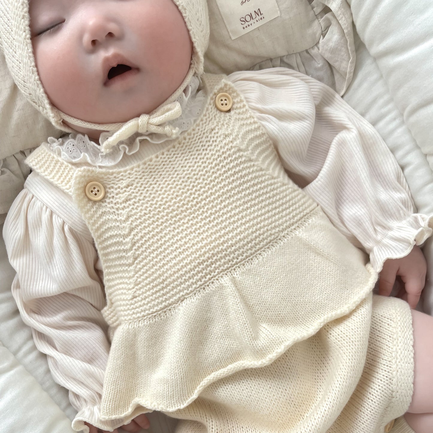 フリルラビットニットセットアップ