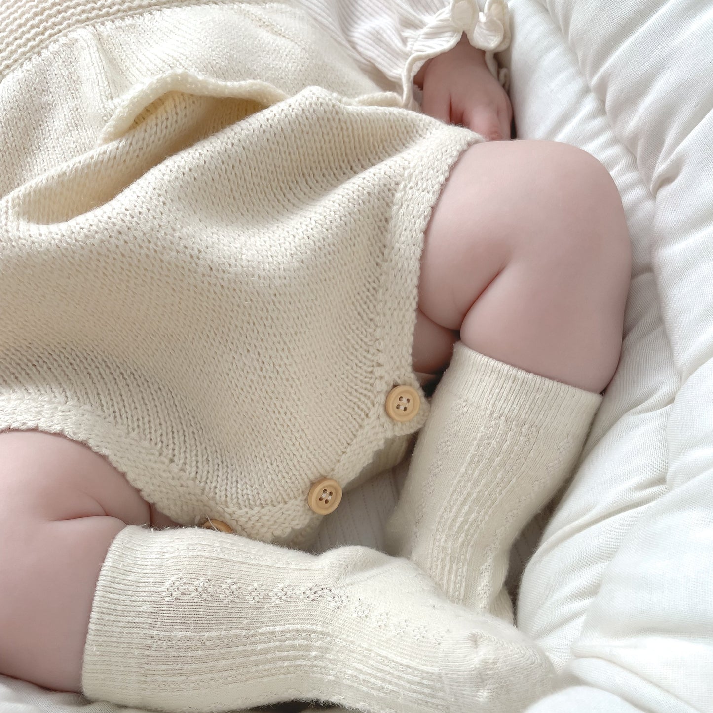 フリルラビットニットセットアップ