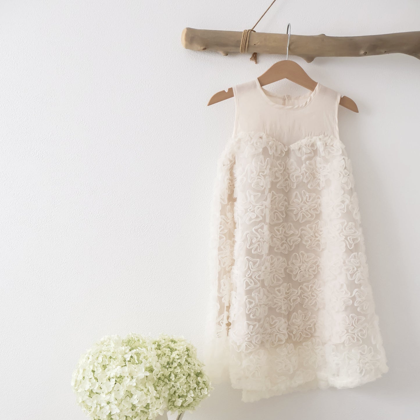 ふわふわフラワーチュールドレス