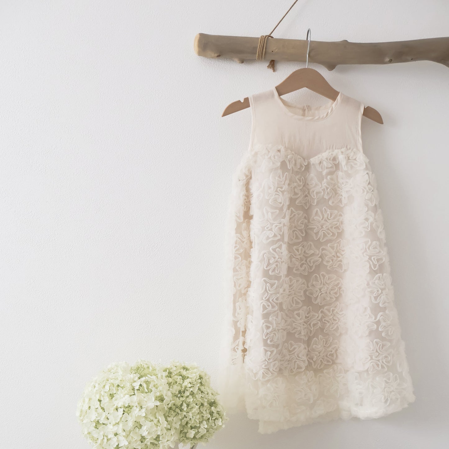 ふわふわフラワーチュールドレス