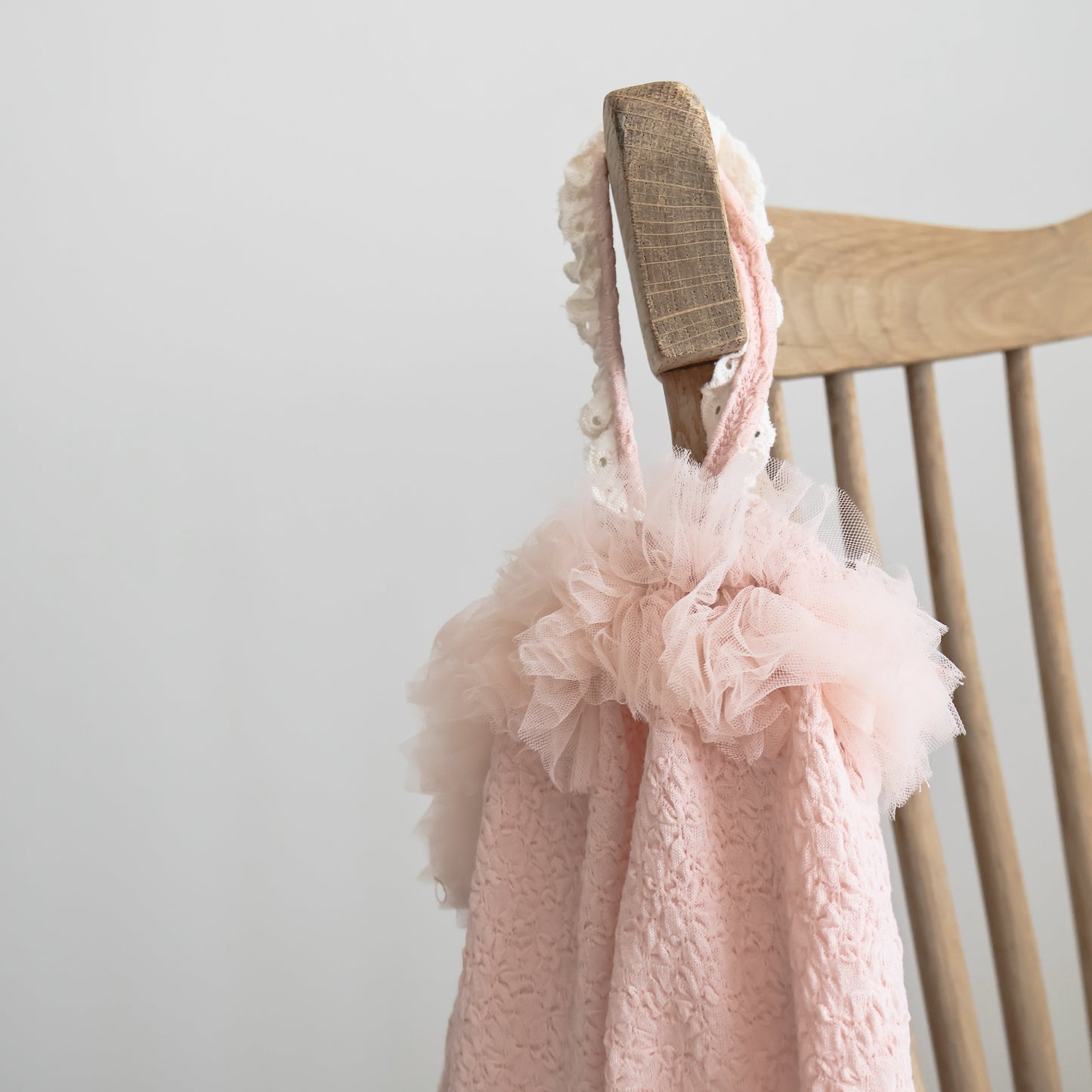 チュールピンクフラワートップロンパース