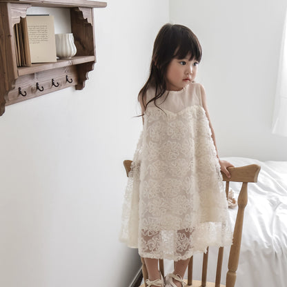 ふわふわフラワーチュールドレス