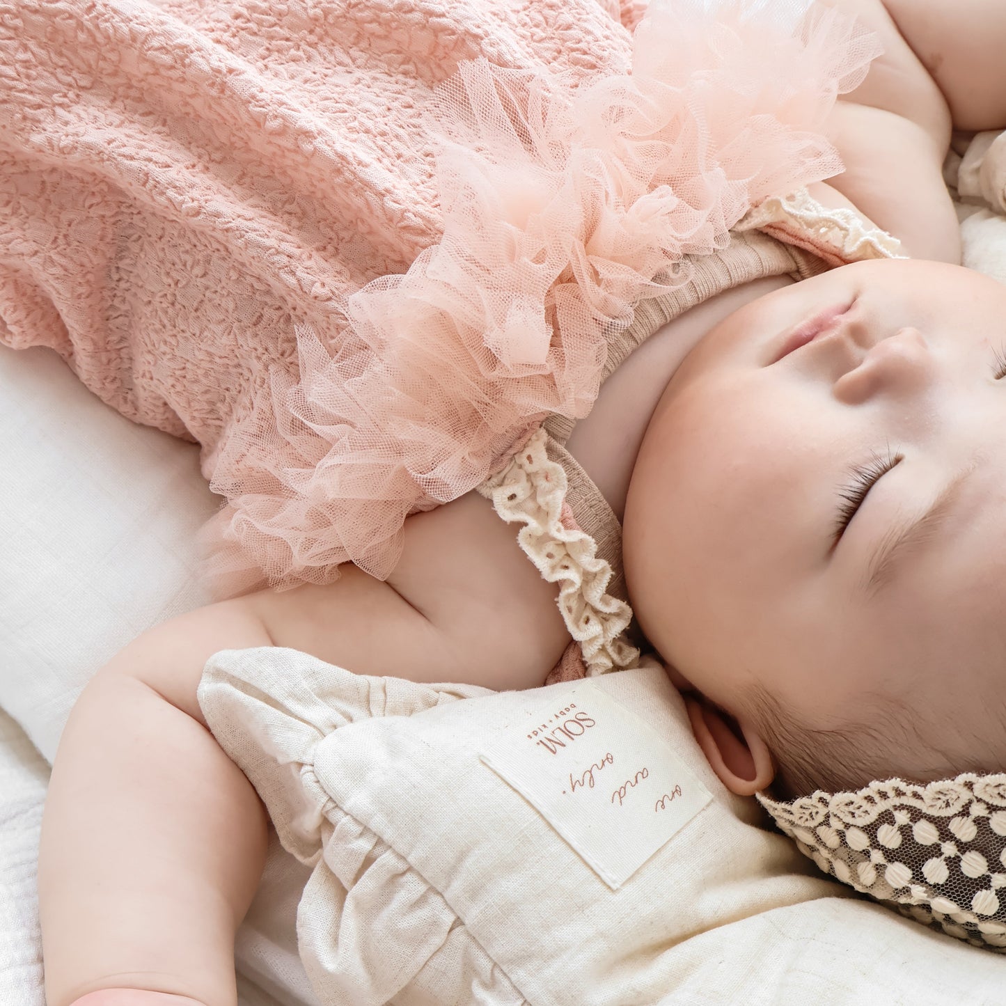 チュールピンクフラワートップロンパース