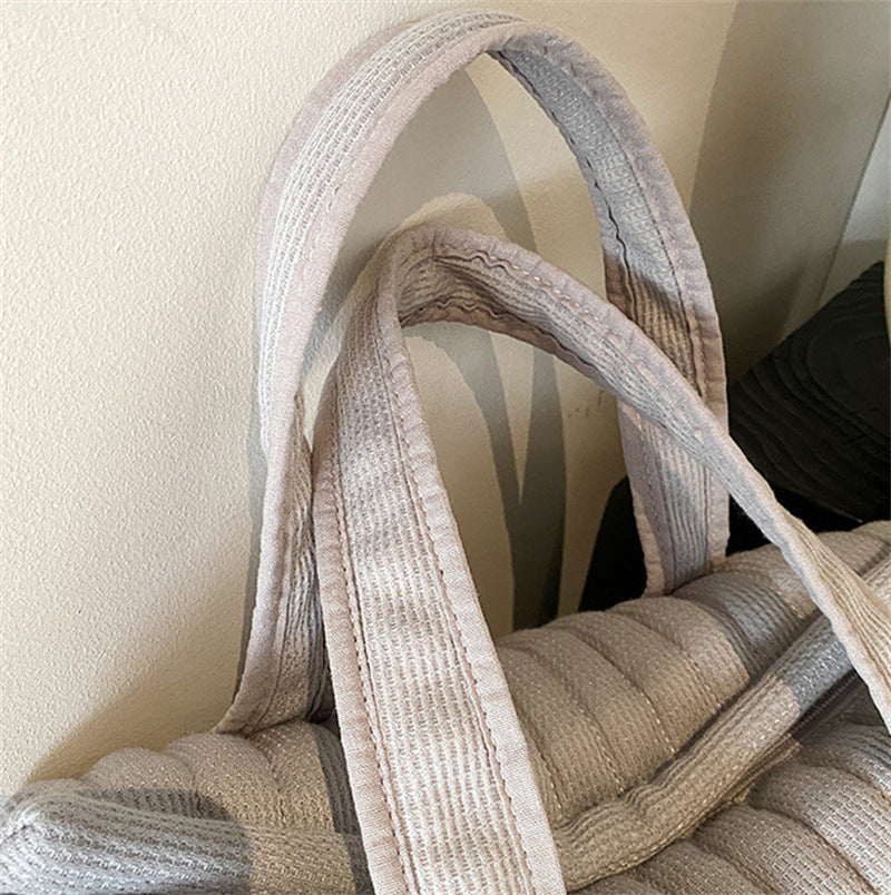 キルティング収納ショルダーバッグ