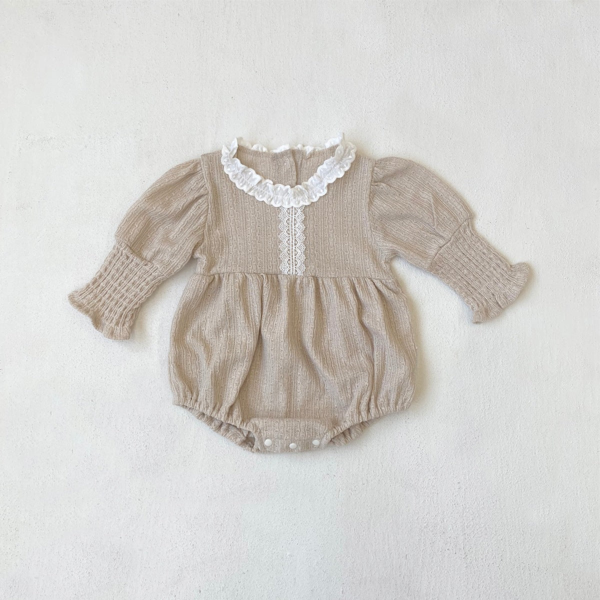[2color / 66-90] クラシカルフリルロンパース