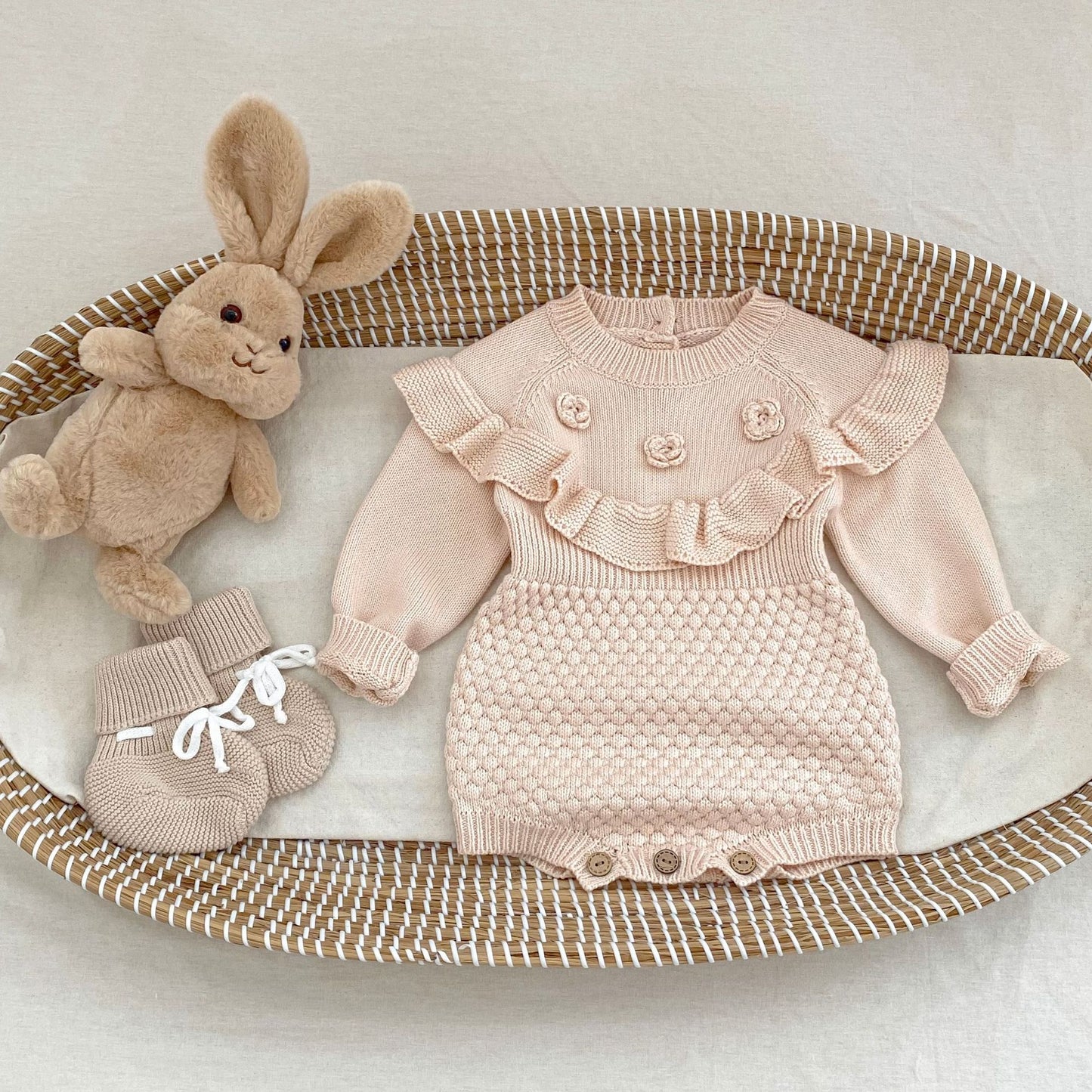 ベビークロッシェフラワーロンパース