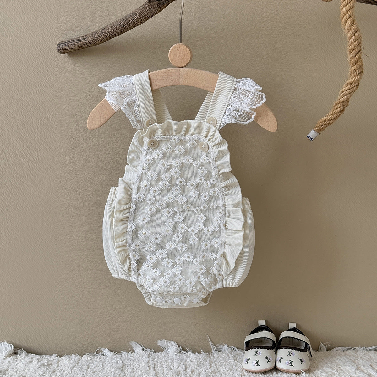 デイジーレース刺繍オーバーオール