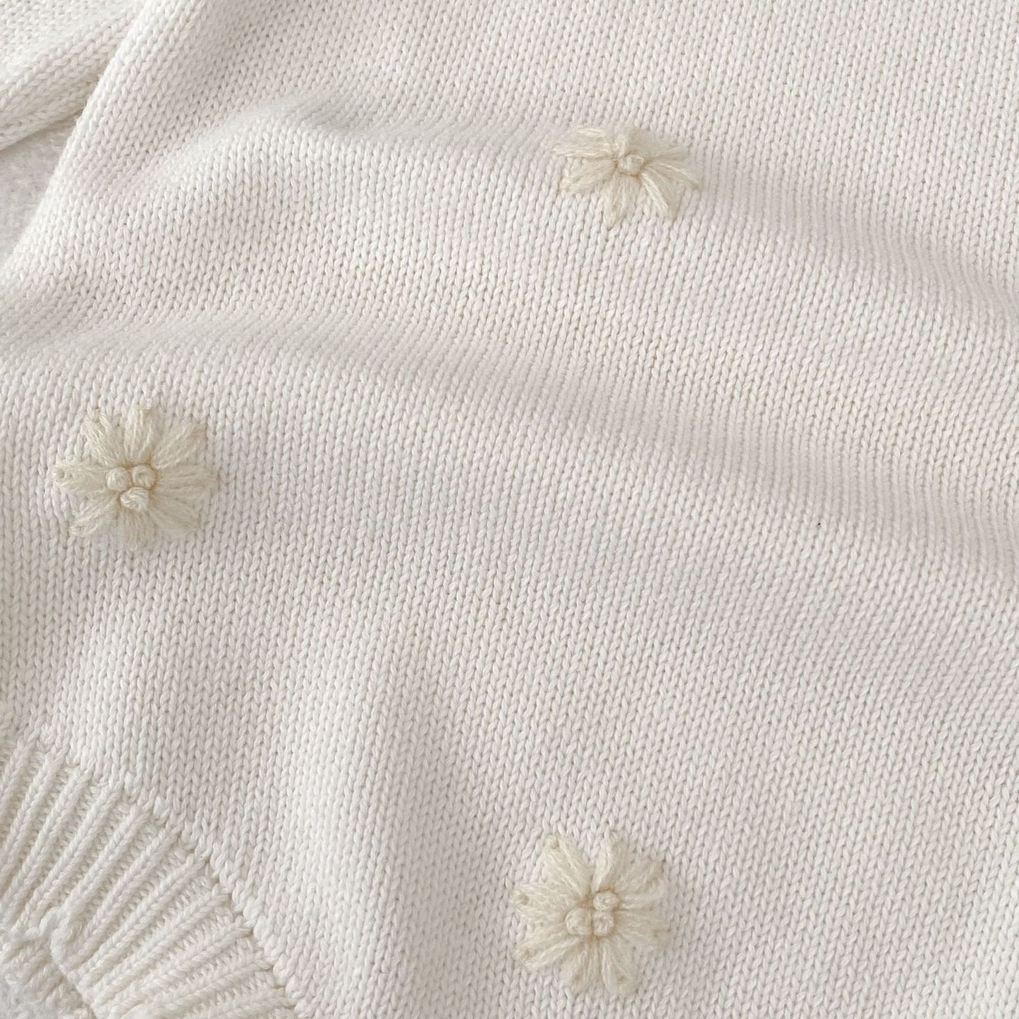 デイジー刺繍ニットロンパース