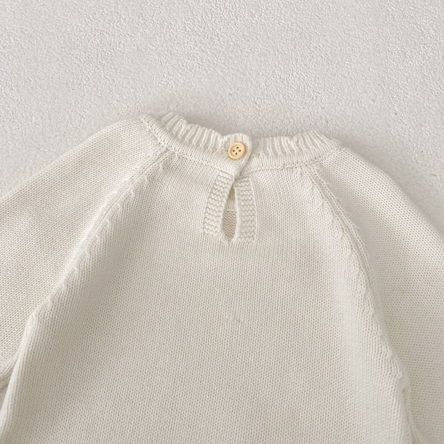 デイジー刺繍ニットロンパース