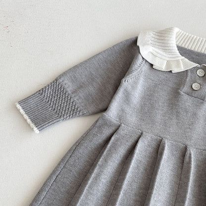 ニットグレーワンピース