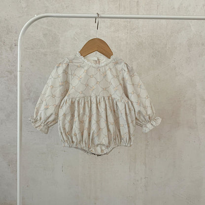 ヨーロピアン柄ロンパース