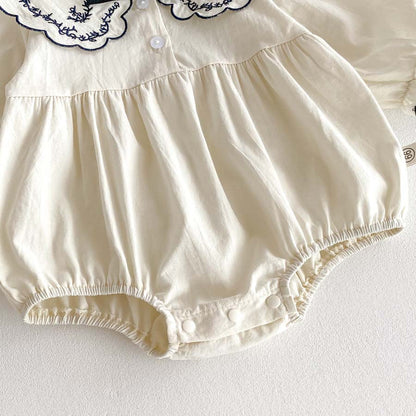 🅽🅴🆆 クラシカル刺繍ベビーロンパース