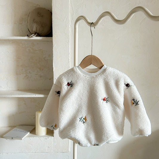 もこもこお花刺繍ロンパース