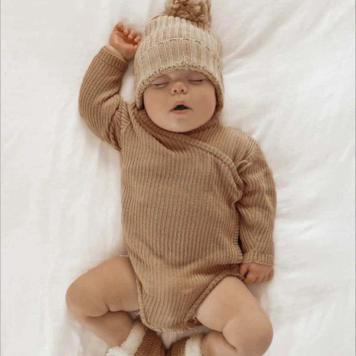 前あきベビーニットロンパース(2color)