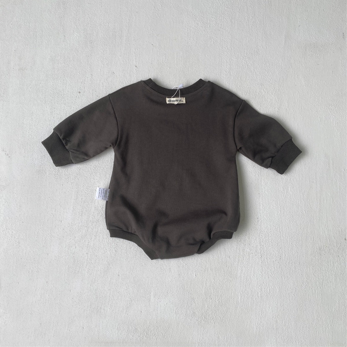 🅽🅴🆆 [2color / 66-90] こっくりパッチワークスウェットロンパース