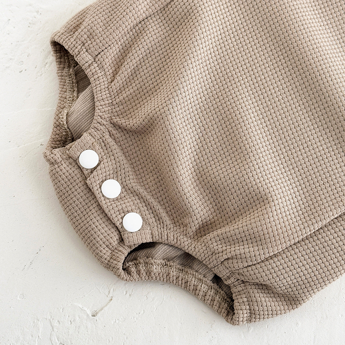 カジュアル虹サロペットロンパース