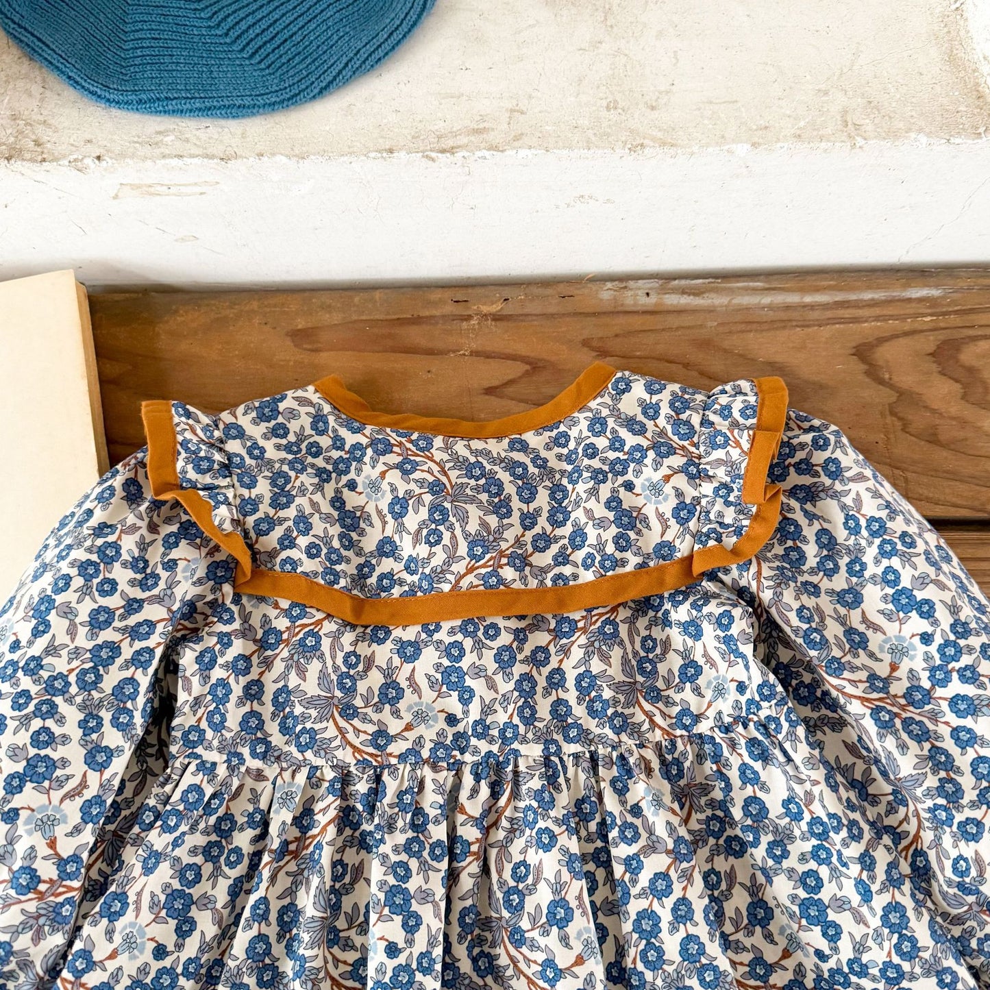 花柄ラペルコットンワンピース