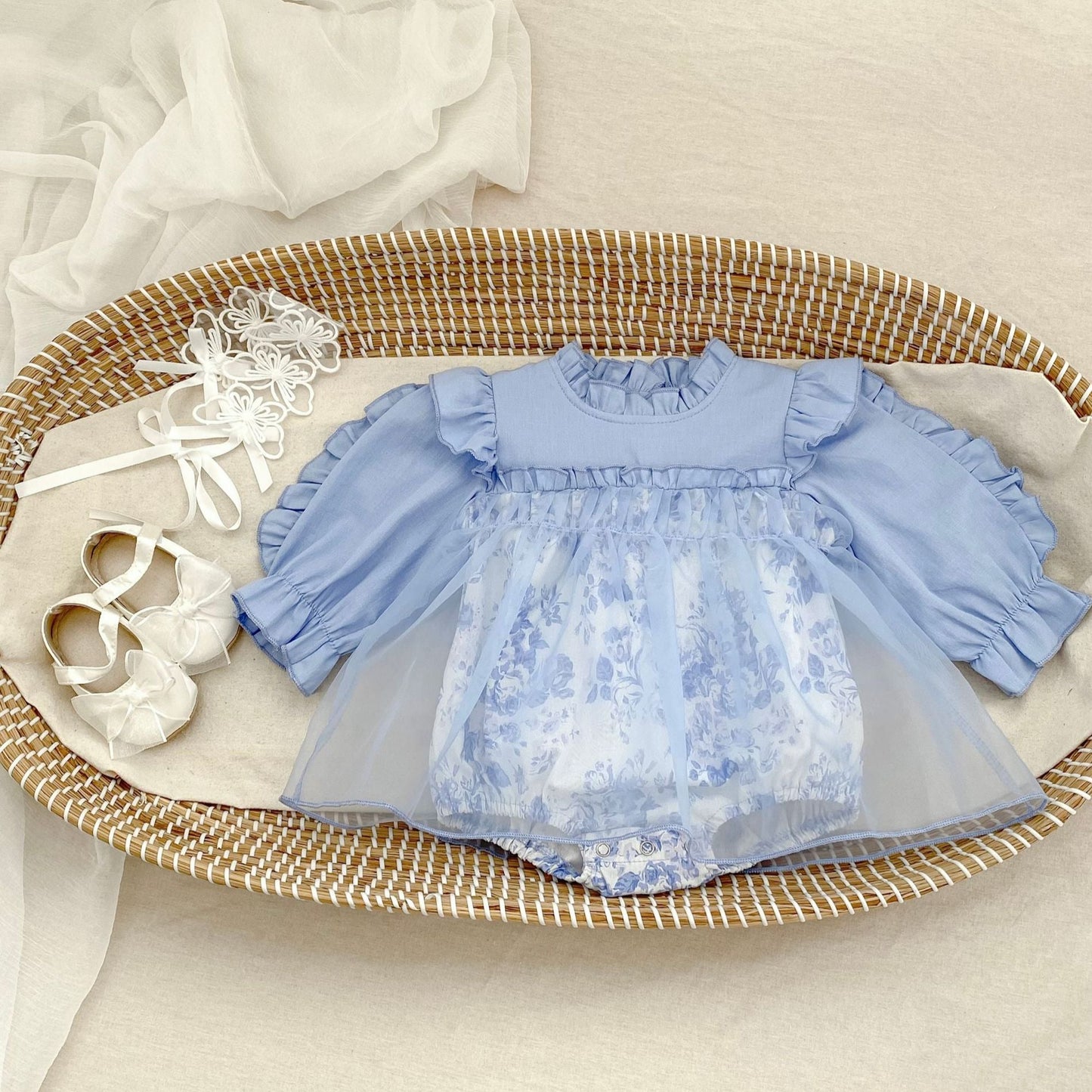 ブルーフローラルシャツロンパース