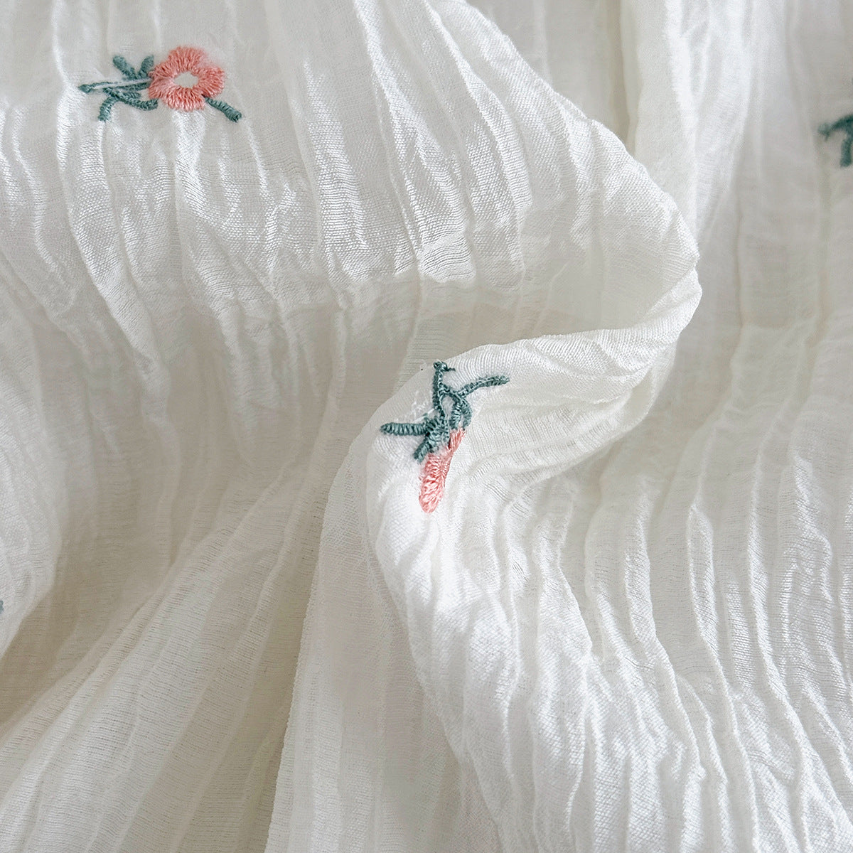 くしゅくしゅお花刺繍ロンパース