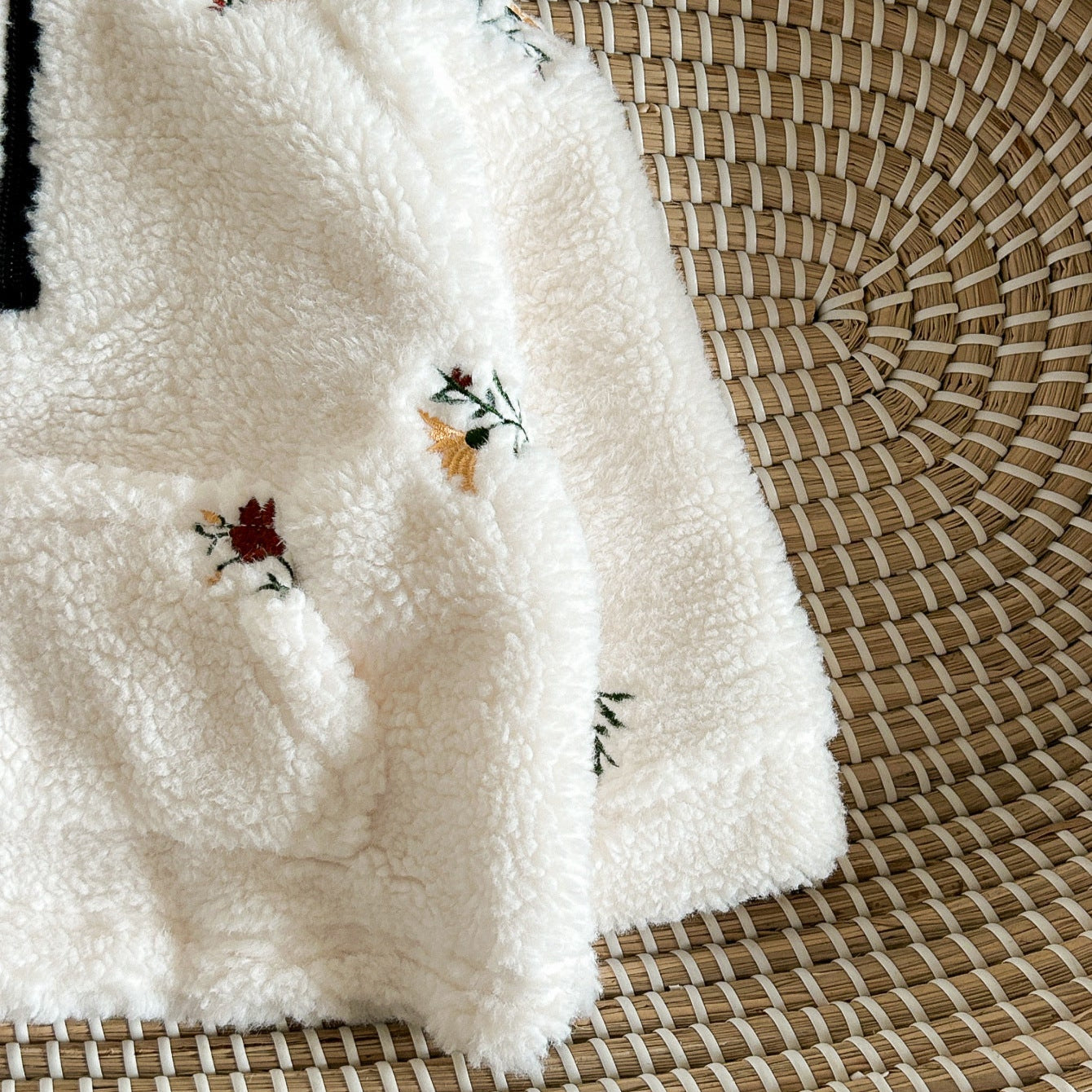 もこもこお花刺繍フリース