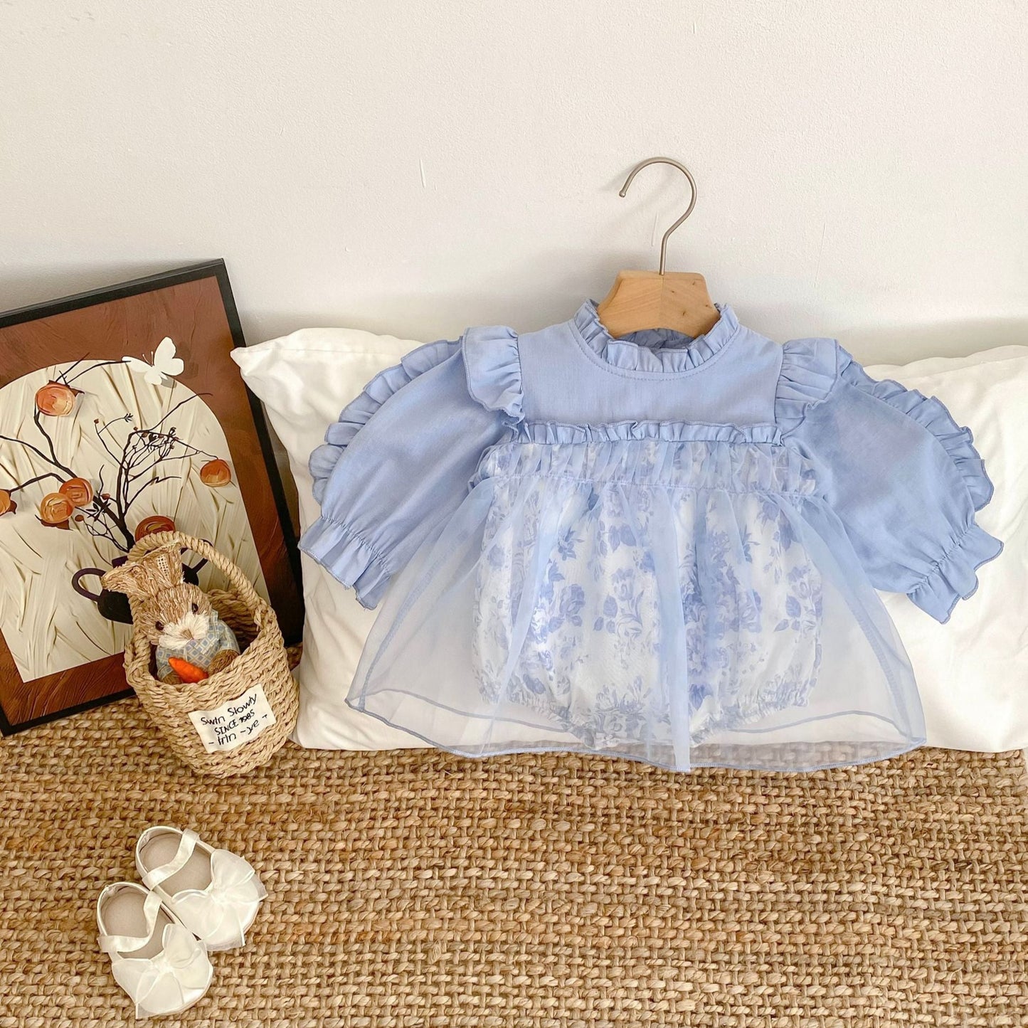 ブルーフローラルシャツロンパース