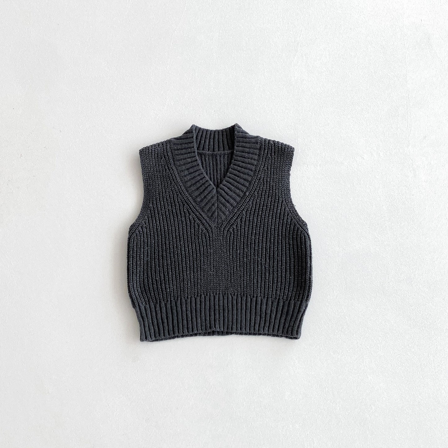 [2color / 80-130] Vネックレトロベストニット