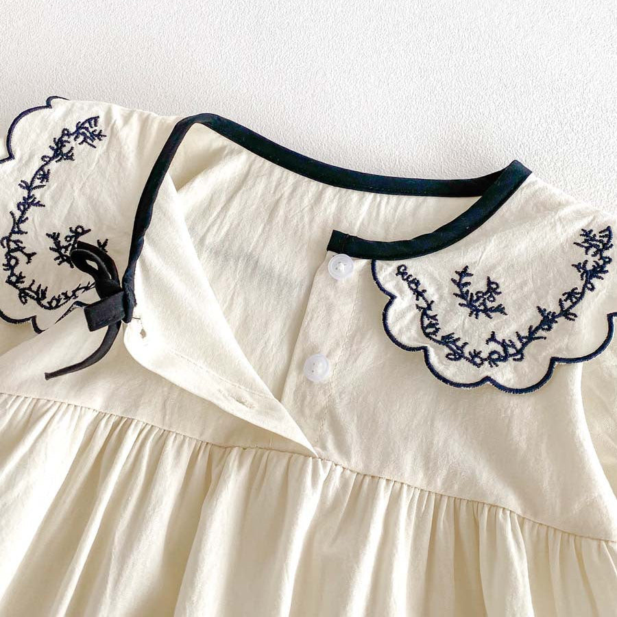 🅽🅴🆆 クラシカル刺繍ベビーロンパース