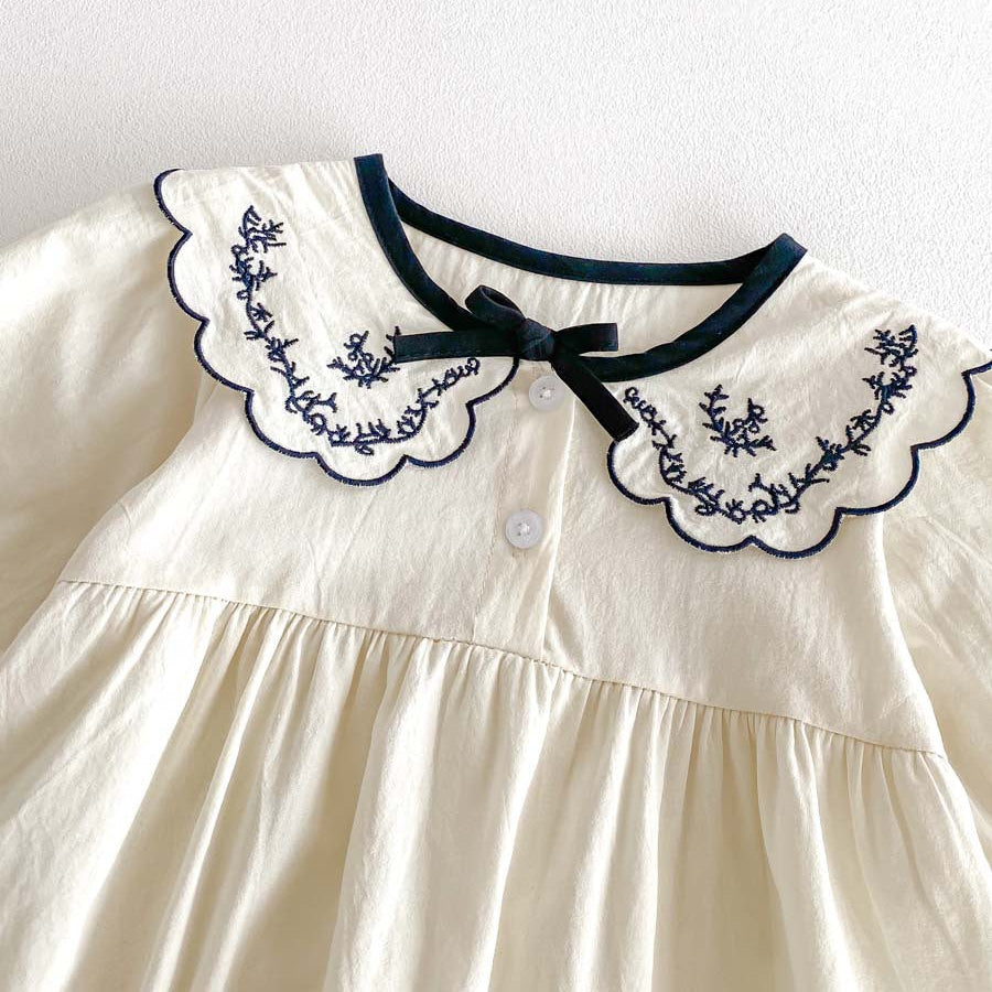 🅽🅴🆆 クラシカル刺繍ベビーロンパース