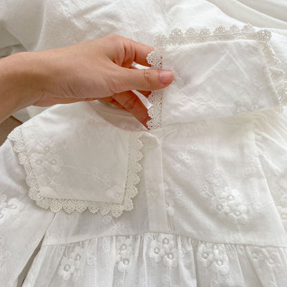 衿レースホワイト刺繍ロンパース