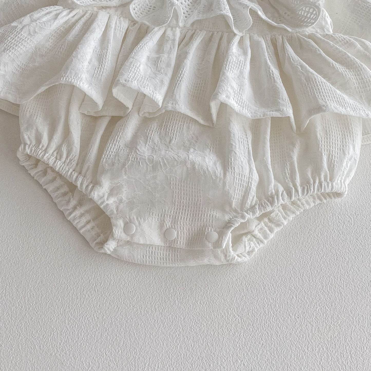 🅽🅴🆆 フラワーレースコットンロンパース