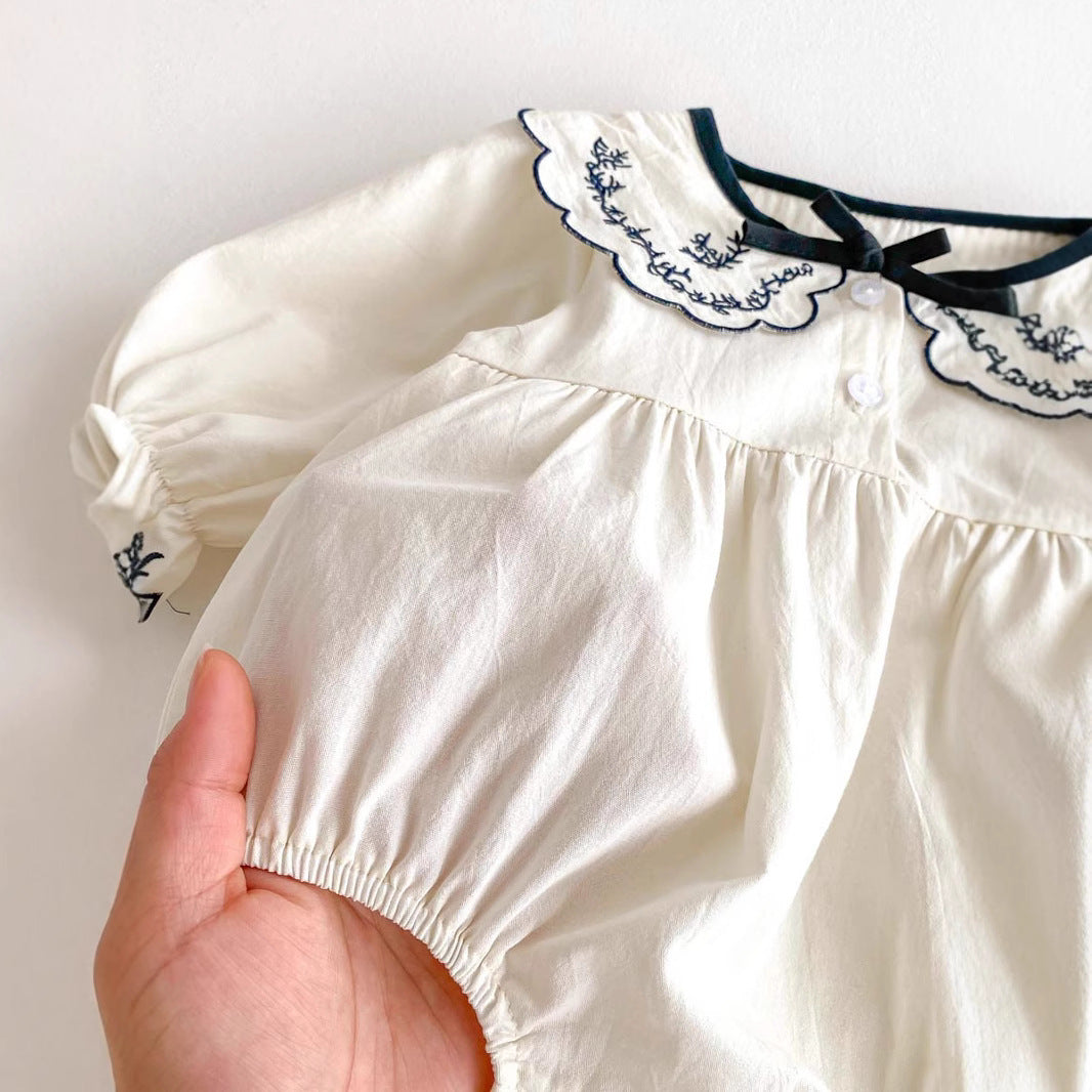 🅽🅴🆆 クラシカル刺繍ベビーロンパース