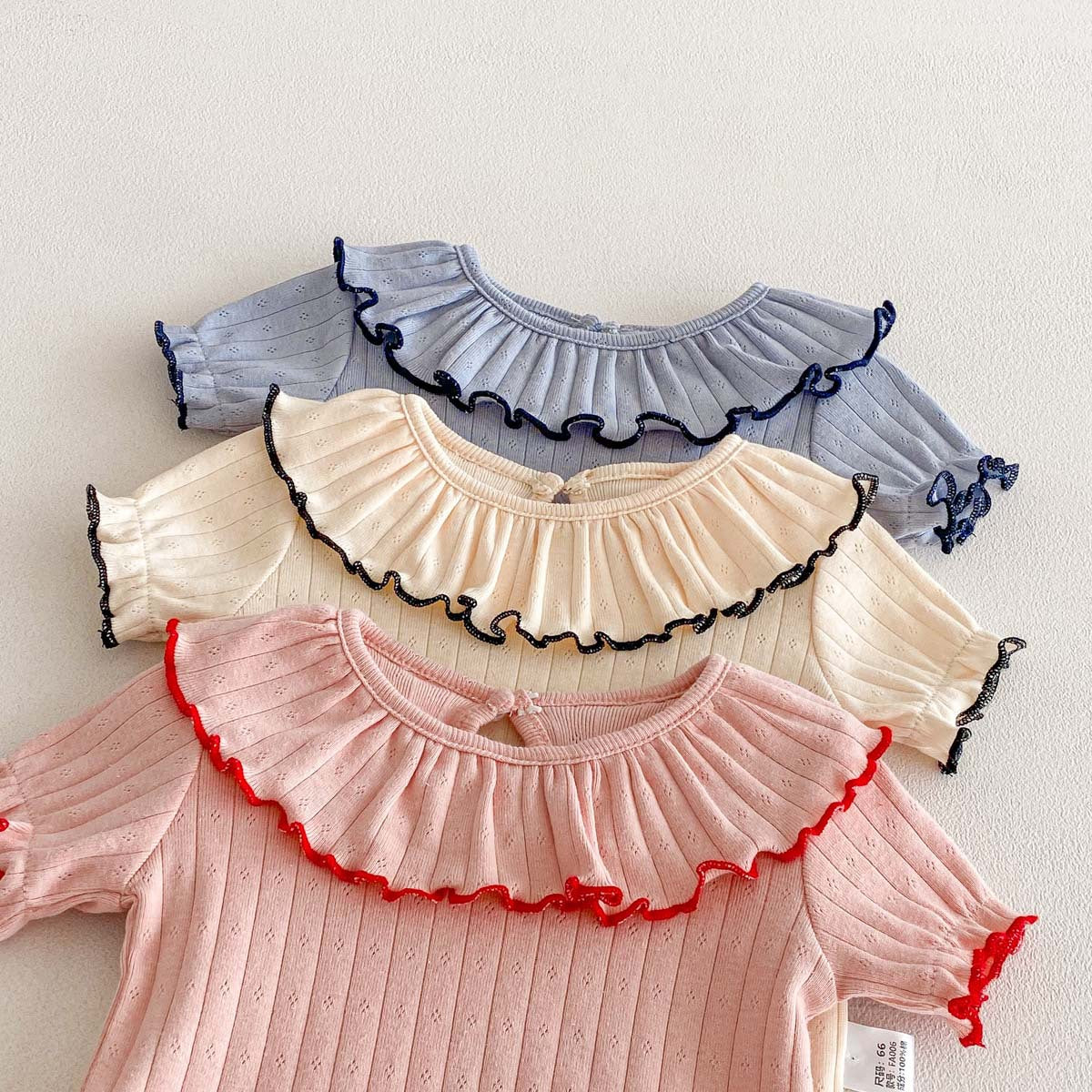 🅽🅴🆆 [3color / 66-90] ラインフリルカラーロンパース