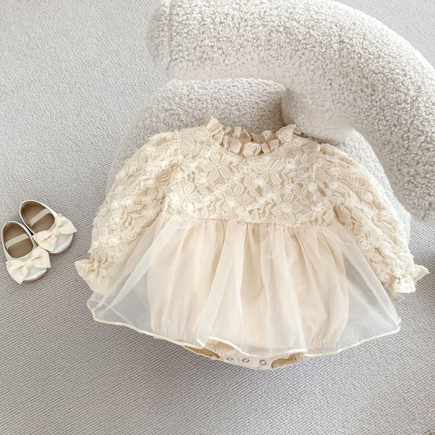 🅽🅴🆆 フラワーメッシュフリルカラーロンパース