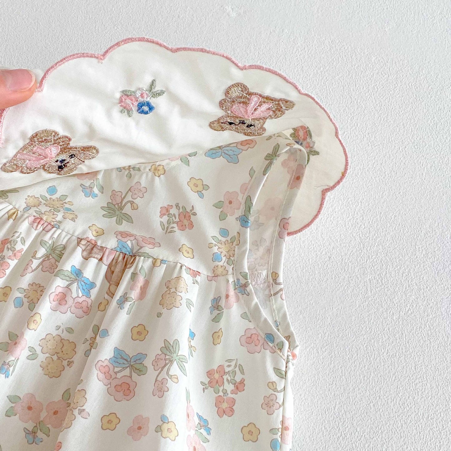 🅽🅴🆆 [66-90] ベア刺繍フリルカラーロンパース